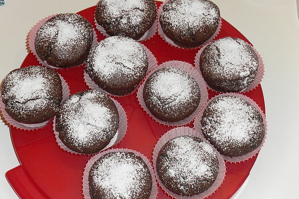 Gefüllte Muffins mit weißer Schokolade