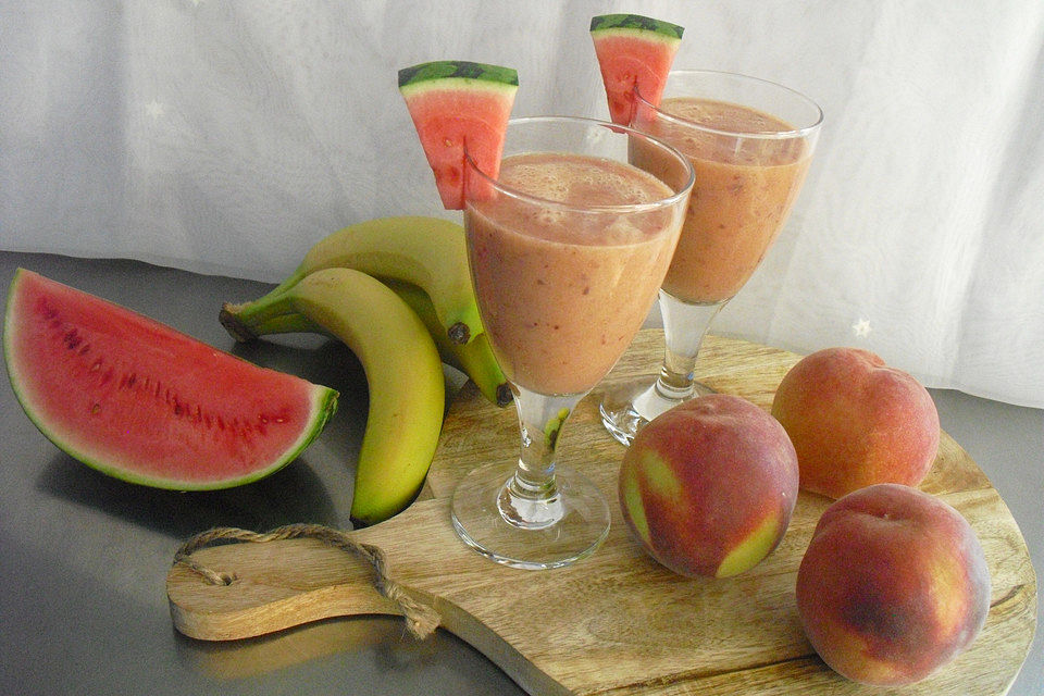 Pfirsisch-Banane-Melone-Smoothie