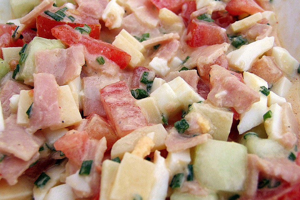 SchmackoFatz Gartensalat mit Ei, Käse und Schinken