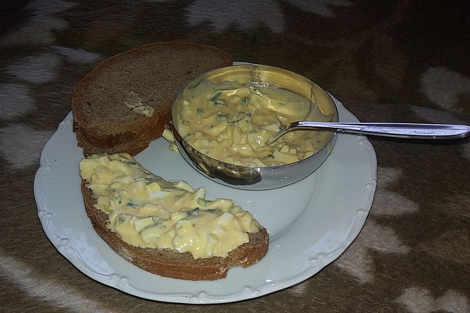 Eiersalat ohne Mayo, leicht