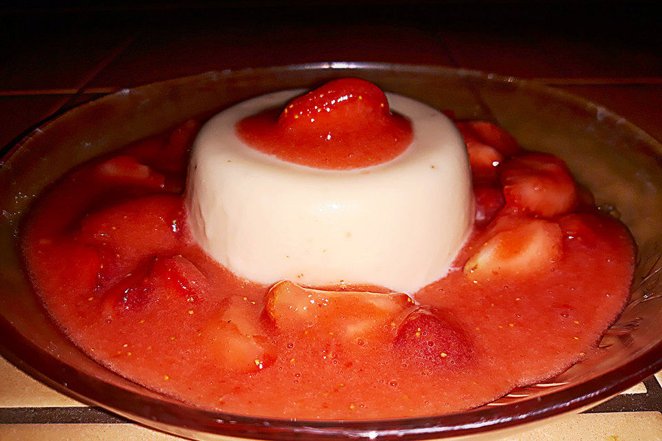 Erdbeer-Orangen Panna cotta