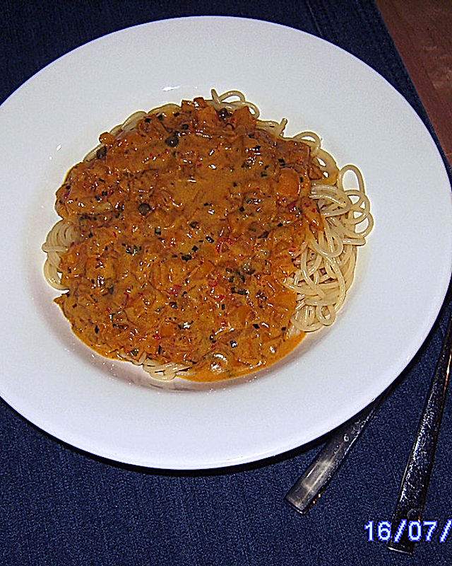 Spagetti in Paprika-Ajvar-Sauce
