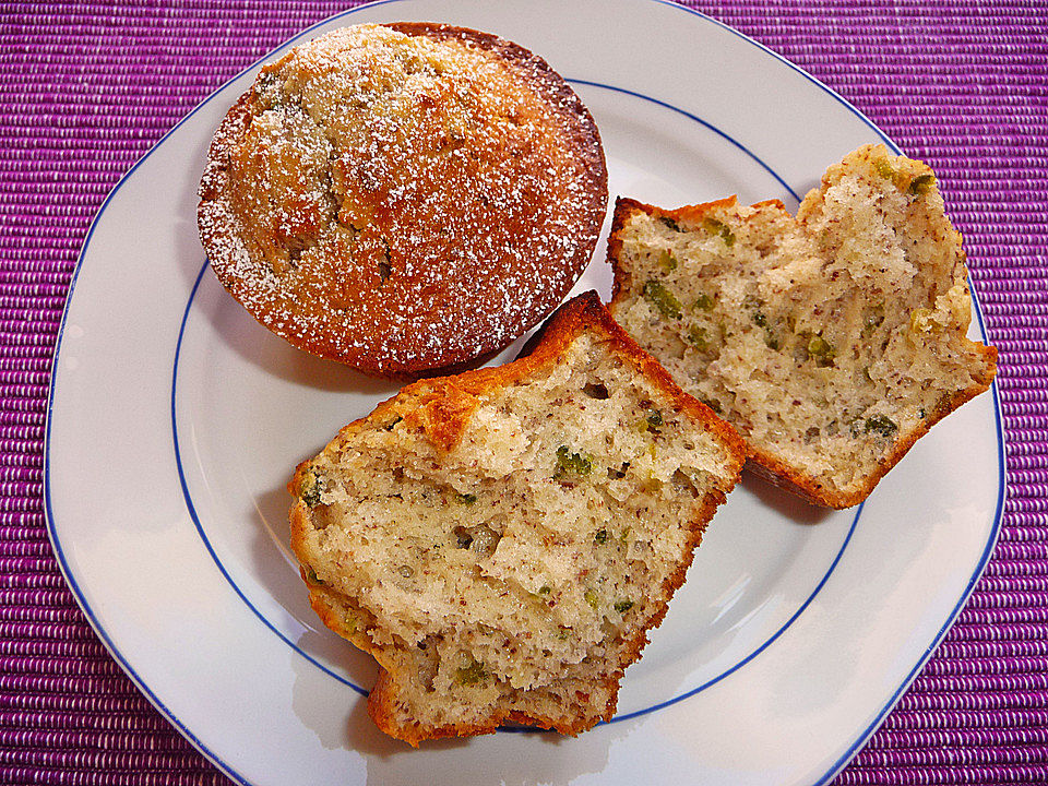 Weihnachtliche Mandel-Pistazien-Muffins von Betty4862| Chefkoch