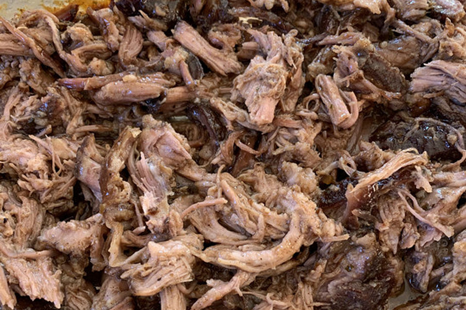 Pulled Pork, zarter Schweinebraten aus dem Ofen - fast original, nur ohne Grill