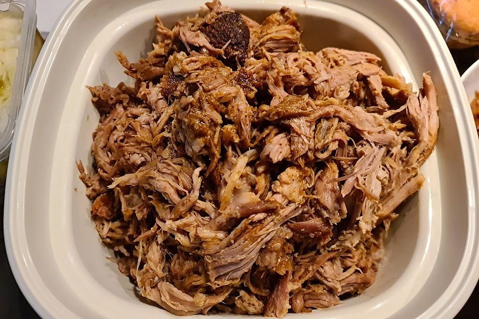 Pulled Pork, zarter Schweinebraten aus dem Ofen - fast original, nur ohne Grill