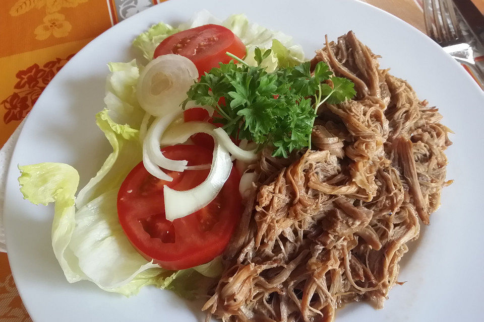 Pulled Pork, zarter Schweinebraten aus dem Ofen - fast original, nur ohne Grill