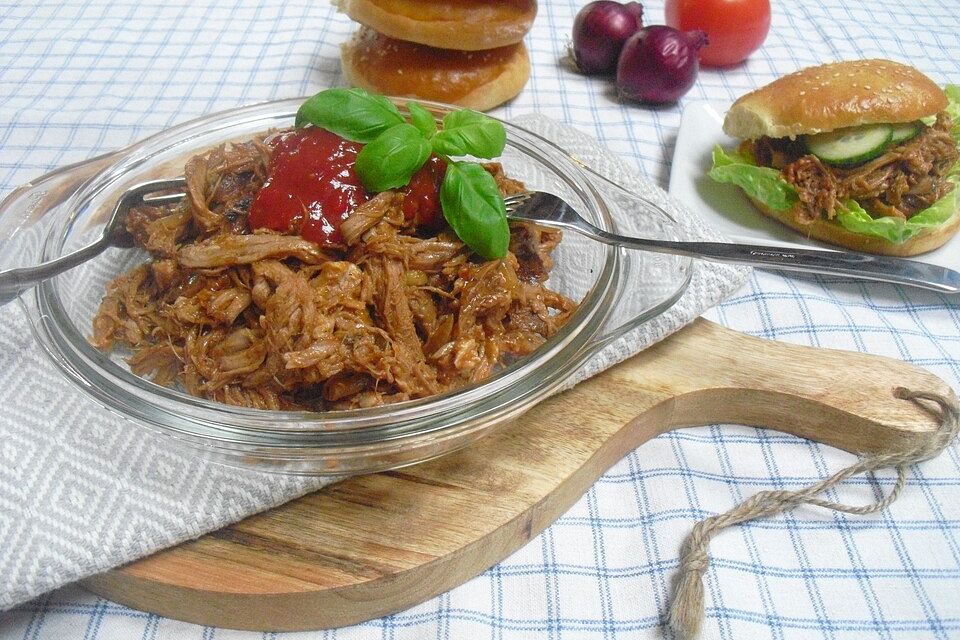 Pulled Pork, zarter Schweinebraten aus dem Ofen - fast original, nur ohne Grill