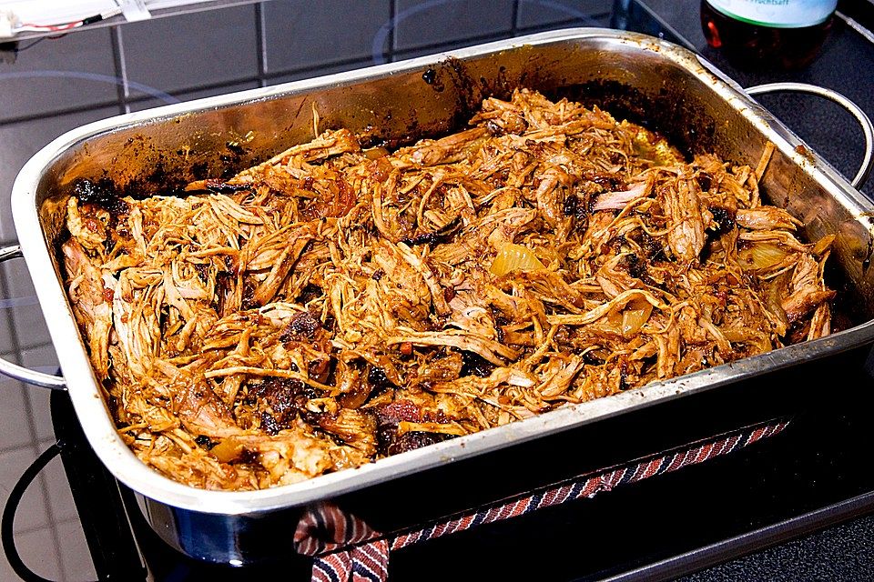 Pulled Pork, zarter Schweinebraten aus dem Ofen - fast original, nur ohne Grill