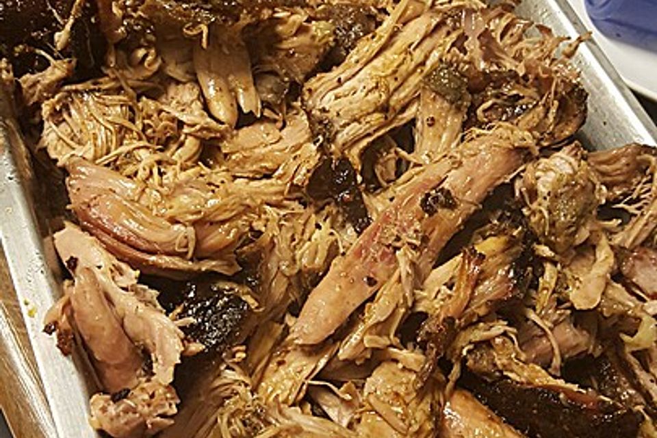 Pulled Pork, zarter Schweinebraten aus dem Ofen - fast original, nur ohne Grill