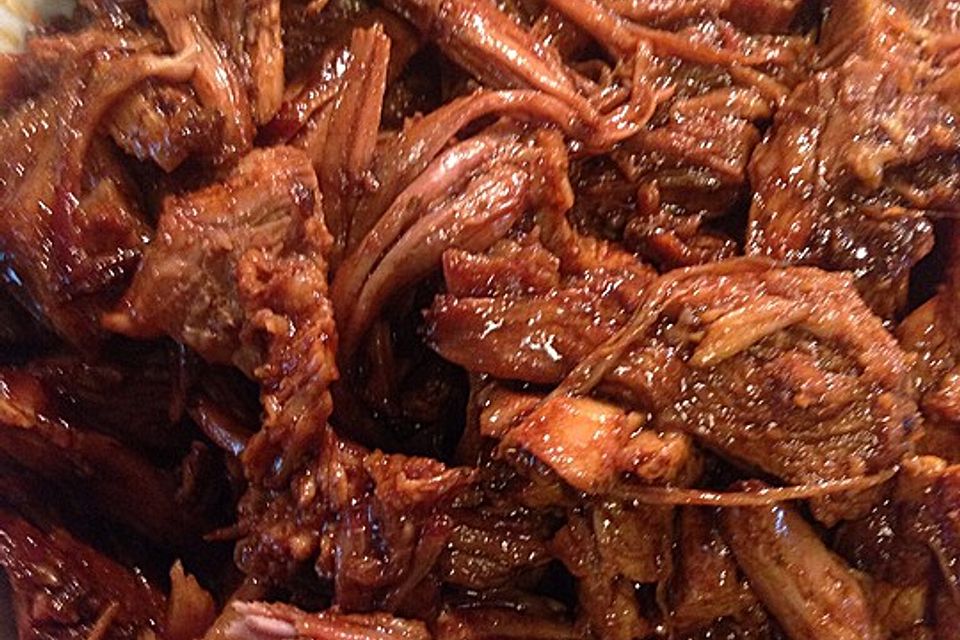 Pulled Pork, zarter Schweinebraten aus dem Ofen - fast original, nur ohne Grill