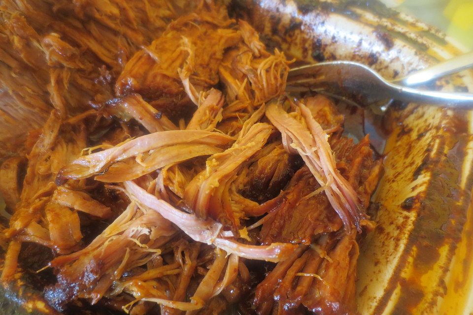 Pulled Pork, zarter Schweinebraten aus dem Ofen - fast original, nur ohne Grill