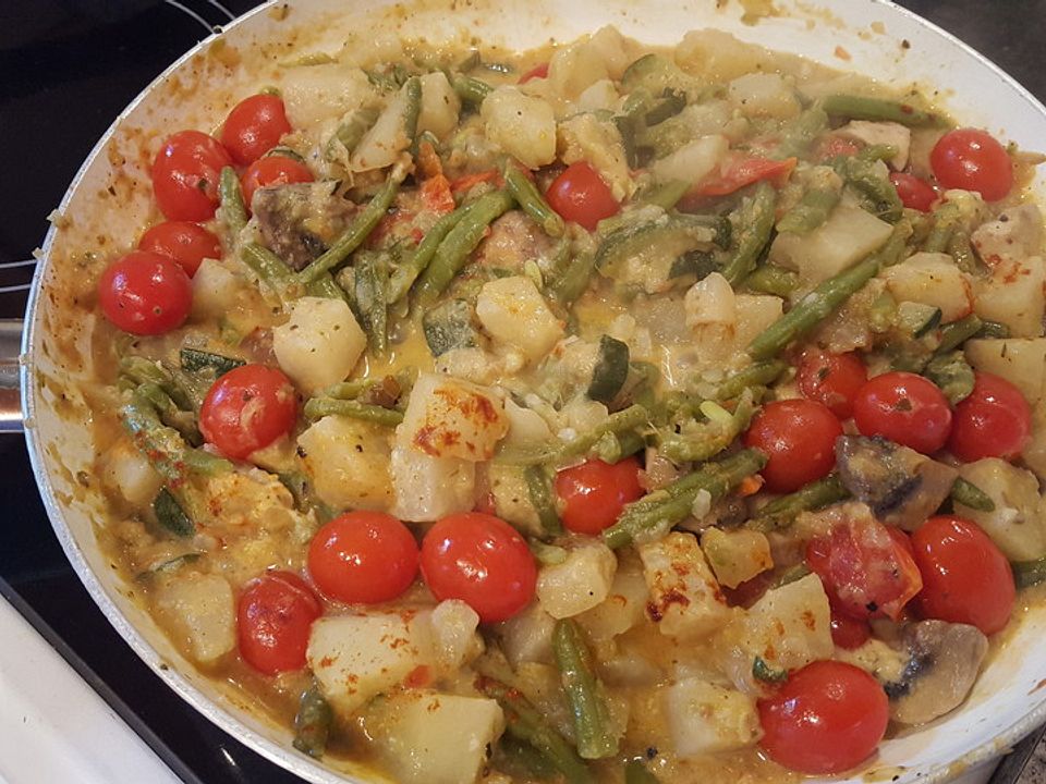 Zucchini-Kohlrabi-Pfanne mit Tomaten und Tofu von Beau2012 | Chefkoch