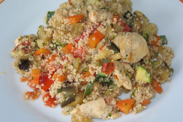 Hähnchengeschnetzeltes auf Couscous mit Gemüse von Geflügelfreundin ...