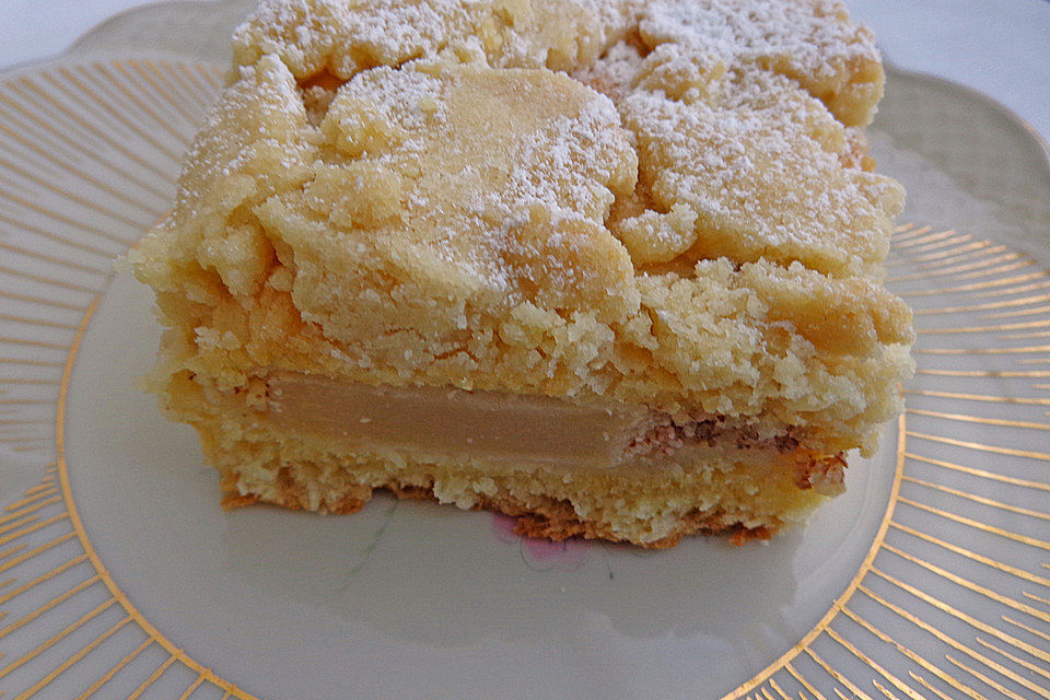 Schlesischer Apfel-Streusel Hefeteigkuchen