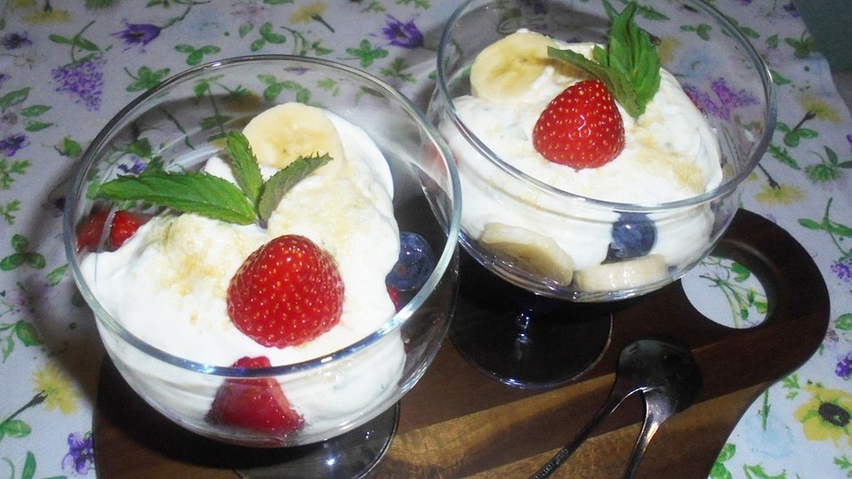 Mojito-Joghurt auf Obstsalat von Hobbyköchin_RJ