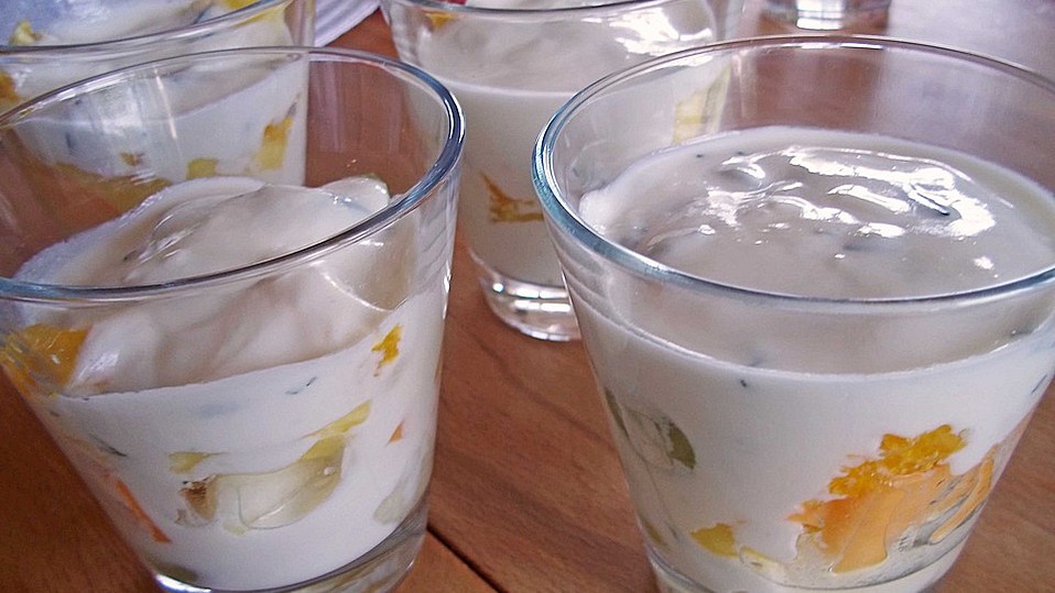 Mojito-Joghurt auf Obstsalat von Hobbyköchin_RJ