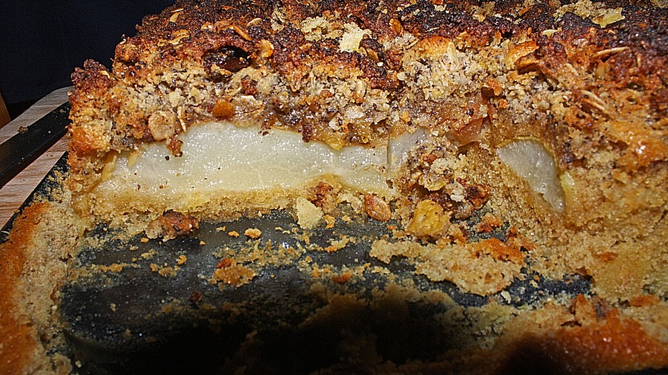 Saftiger Birnenkuchen Mit Edlen Marzipanstreuseln Von Marshmallowcappucino Chefkoch
