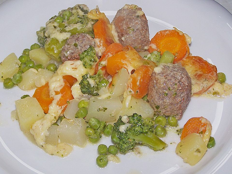Gemüse - Auflauf mit Fleischklößchen von caro1| Chefkoch