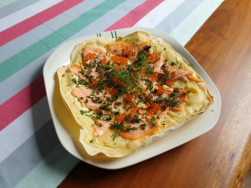 Flowers Flammkuchen mit Lachs von FlowerBomb| Chefkoch