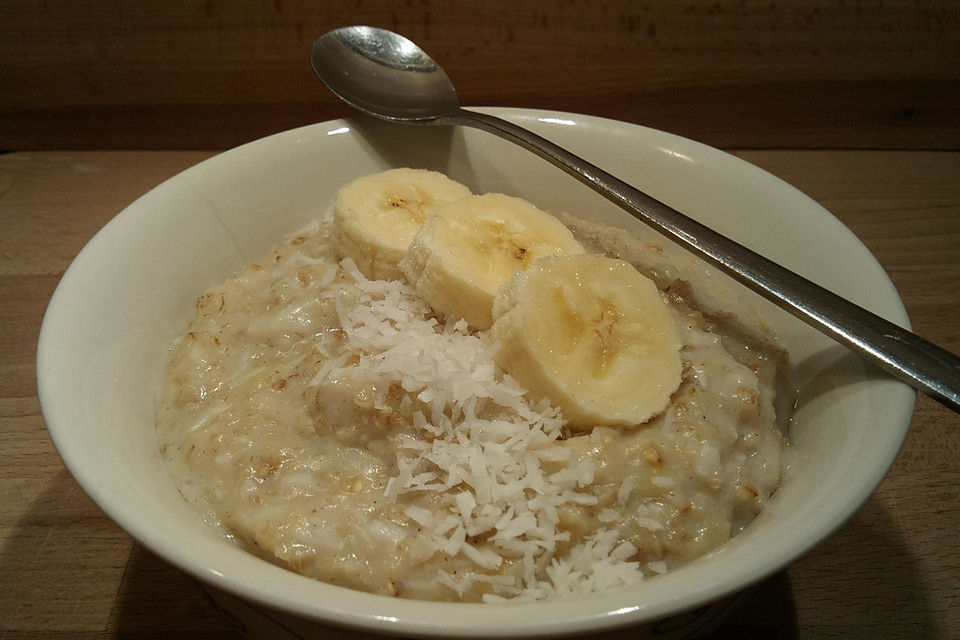 Bananen-Kokos-Porridge