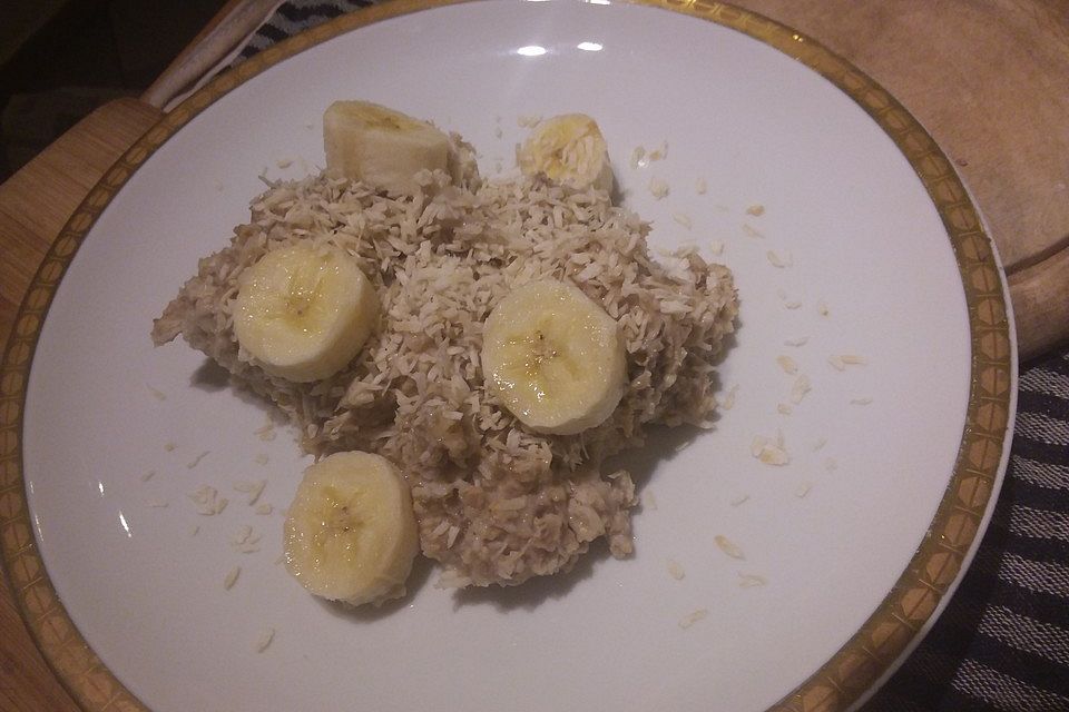 Bananen-Kokos-Porridge