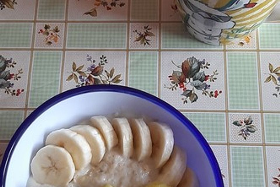 Bananen-Kokos-Porridge