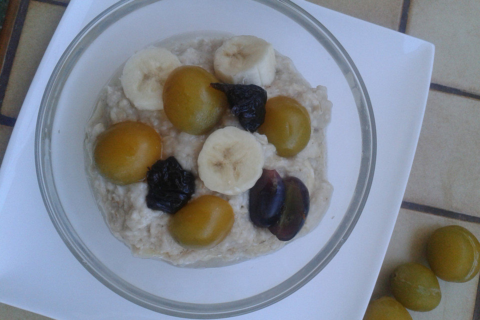 Bananen-Kokos-Porridge