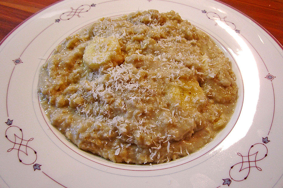 Bananen-Kokos-Porridge