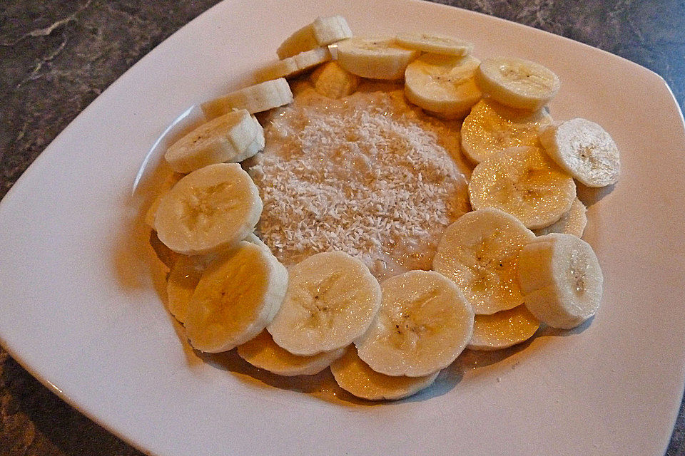 Bananen-Kokos-Porridge