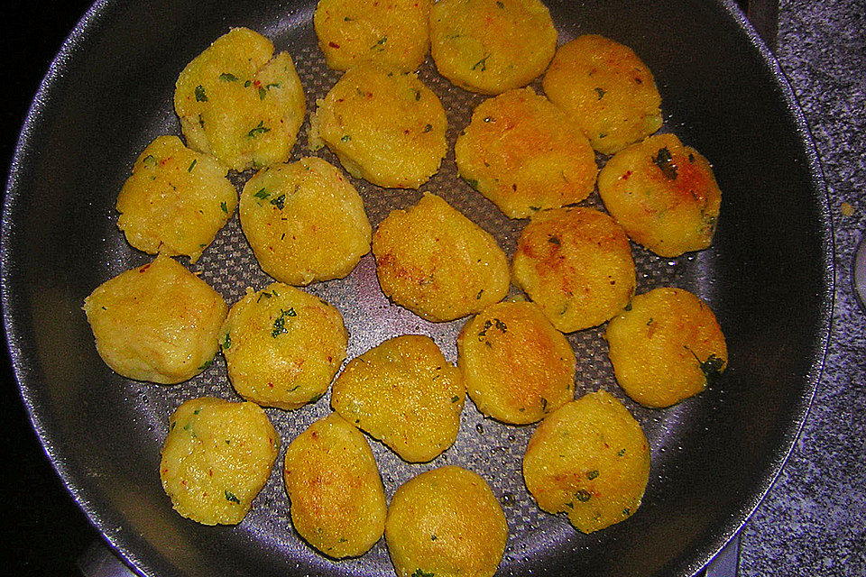 Kartoffel-Polenta-Taler Kartoffel-Polenta-Taler