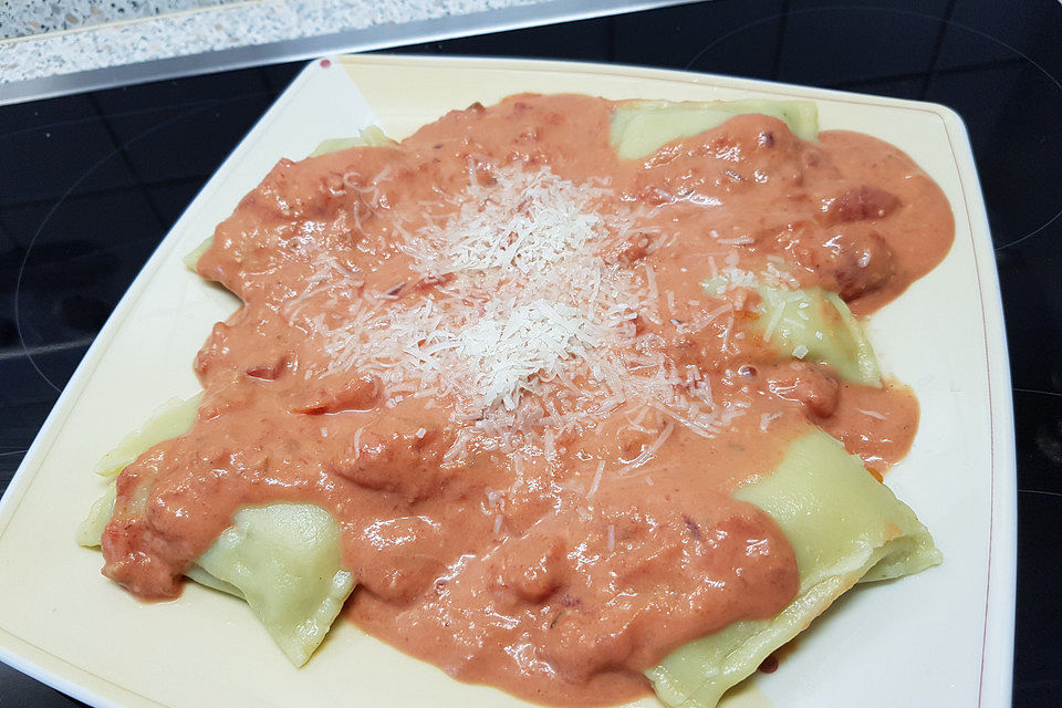 Maultaschen in Tomatensuppe oder Soße