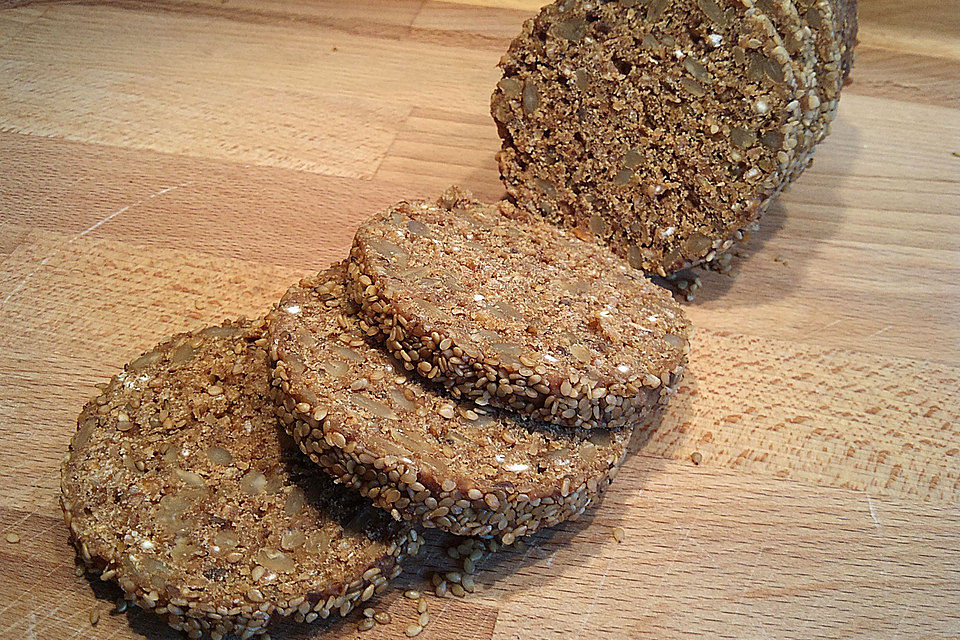 Körnerbrot im Glas gebacken Körnerbrot im Glas gebacken