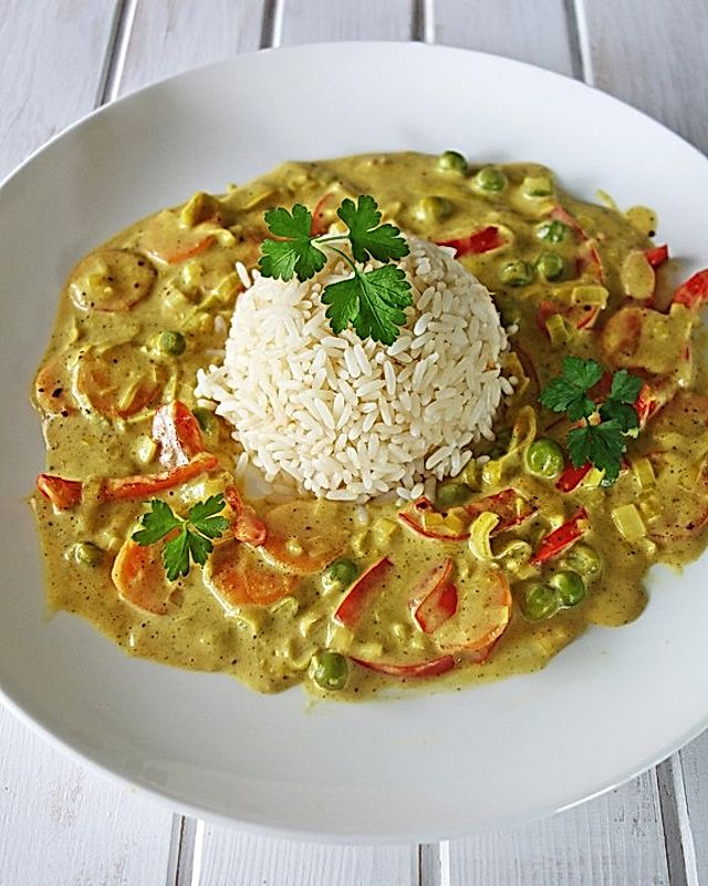 Reis mit Curry-Gemüse-Soße
