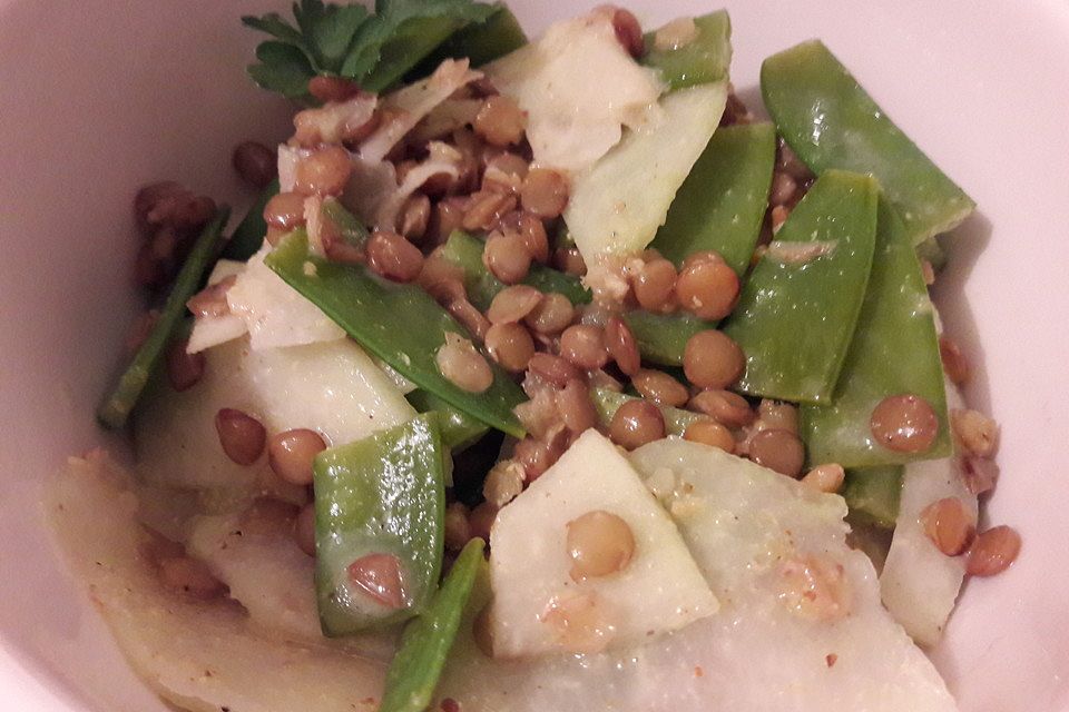 Zuckerschoten-Kohlrabi-Salat