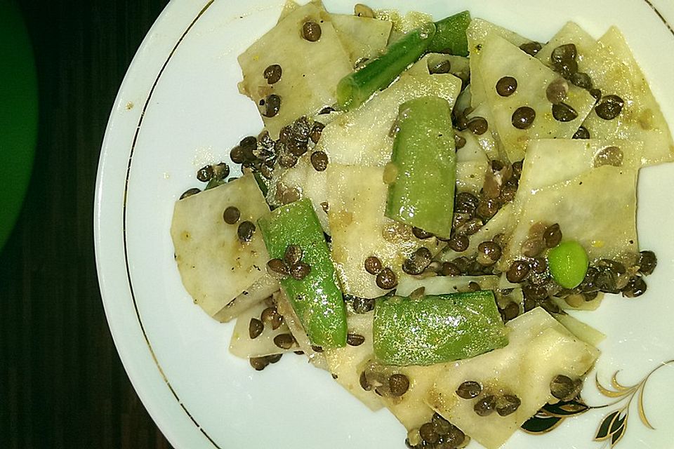 Zuckerschoten-Kohlrabi-Salat