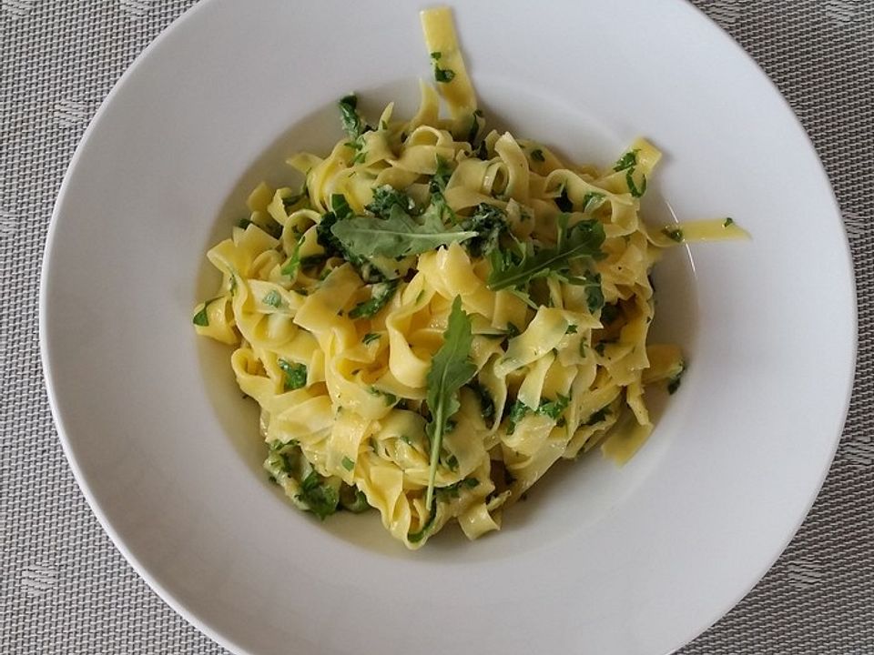 Spaghetti mit Zitrone und Rucola von Rumpel222| Chefkoch