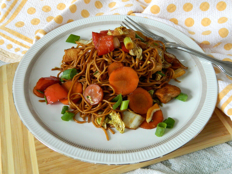 Chinesische Bratnudeln Mit H Hnchenbrust Von Judykoch Chefkoch