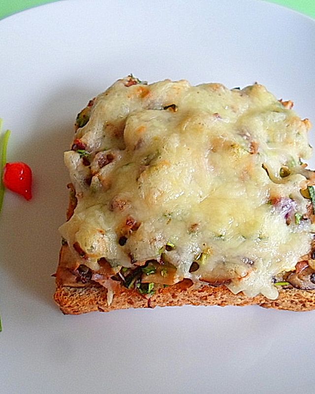 Zucchini-Champignon-Toast überbacken