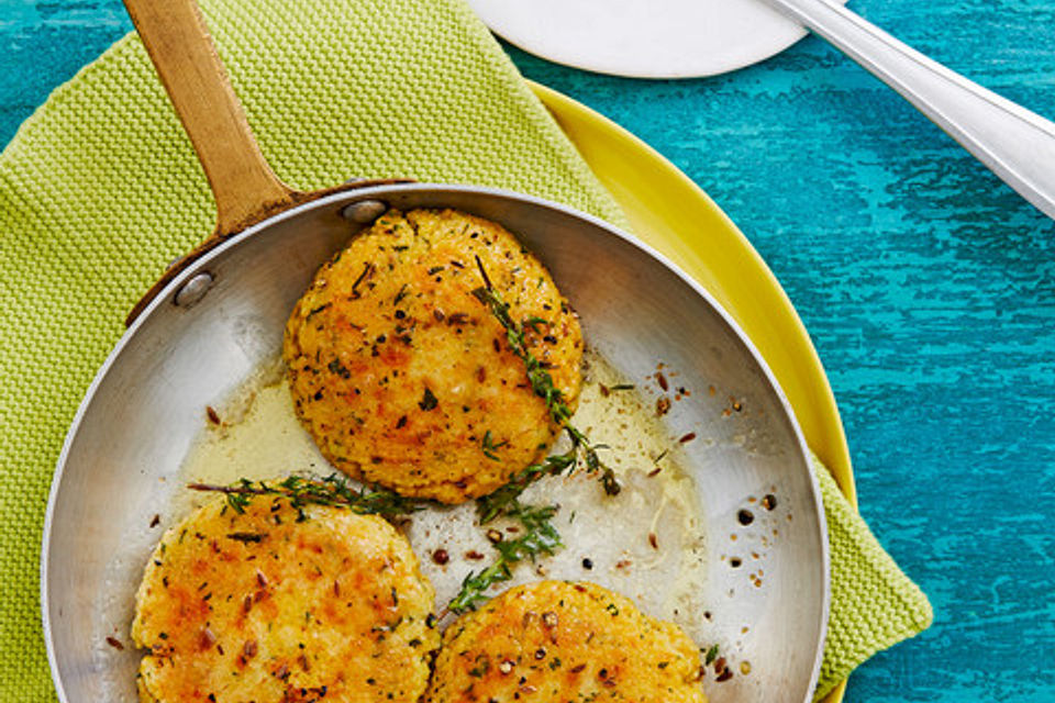 Couscous-Bratlinge mit Käse Couscous-Bratlinge mit Käse