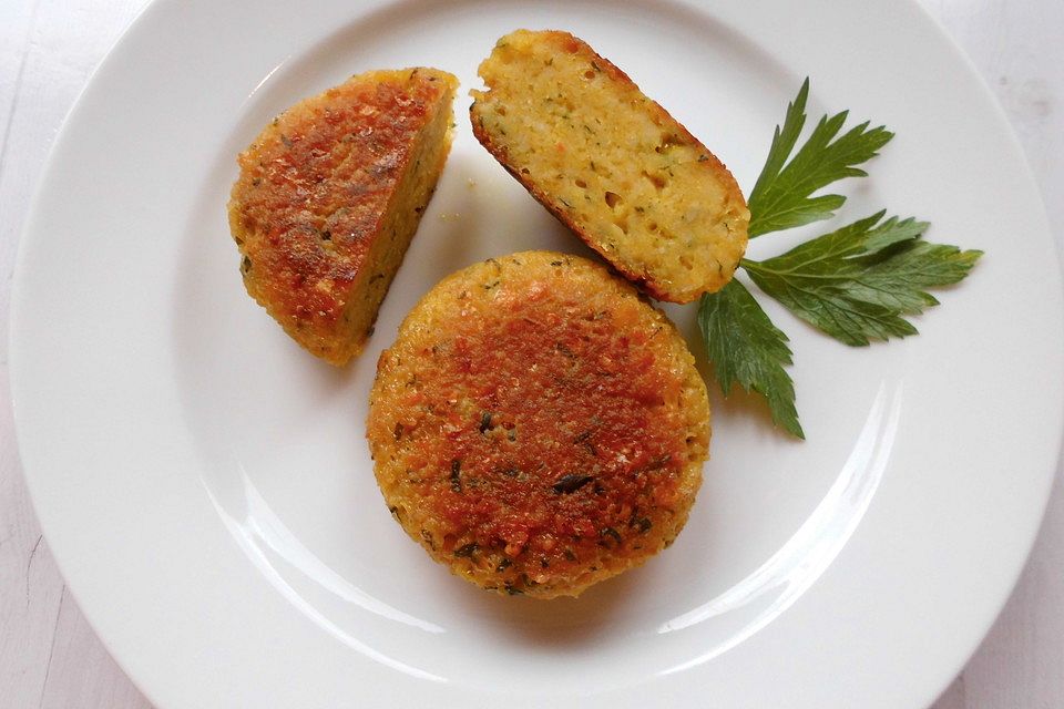Couscous-Bratlinge mit Käse Couscous-Bratlinge mit Käse