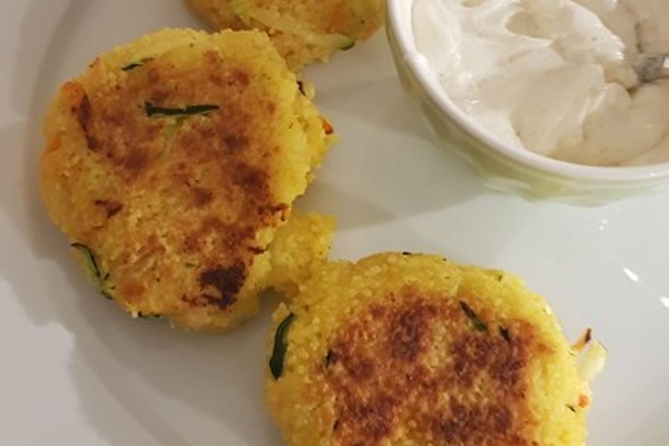 Couscous-Bratlinge mit Käse Couscous-Bratlinge mit Käse