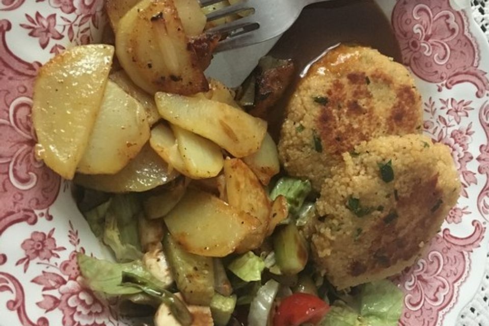 Couscous-Bratlinge mit Käse Couscous-Bratlinge mit Käse