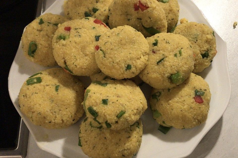 Couscous-Bratlinge mit Käse Couscous-Bratlinge mit Käse