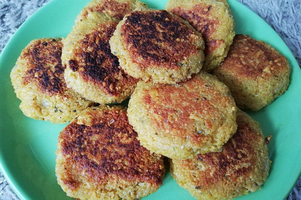 Couscous-Bratlinge mit Käse Couscous-Bratlinge mit Käse