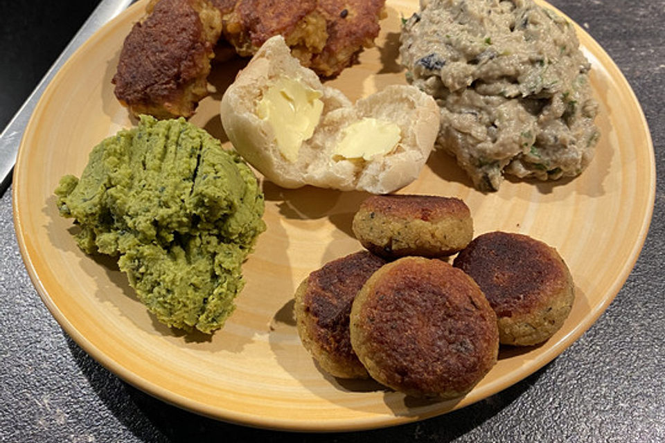 Couscous-Bratlinge mit Käse Couscous-Bratlinge mit Käse