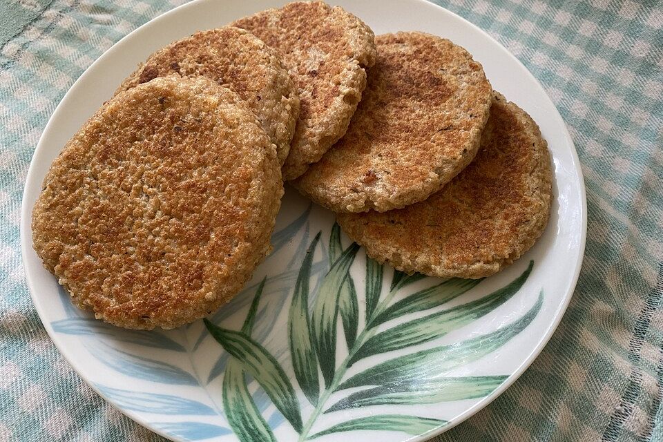 Couscous-Bratlinge mit Käse Couscous-Bratlinge mit Käse