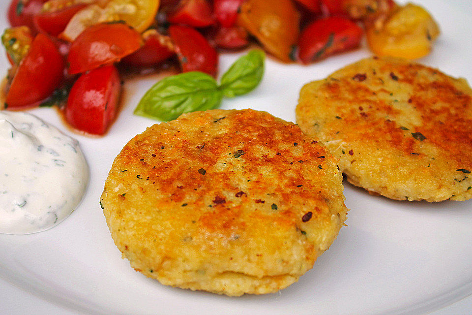 Couscous-Bratlinge mit Käse Couscous-Bratlinge mit Käse