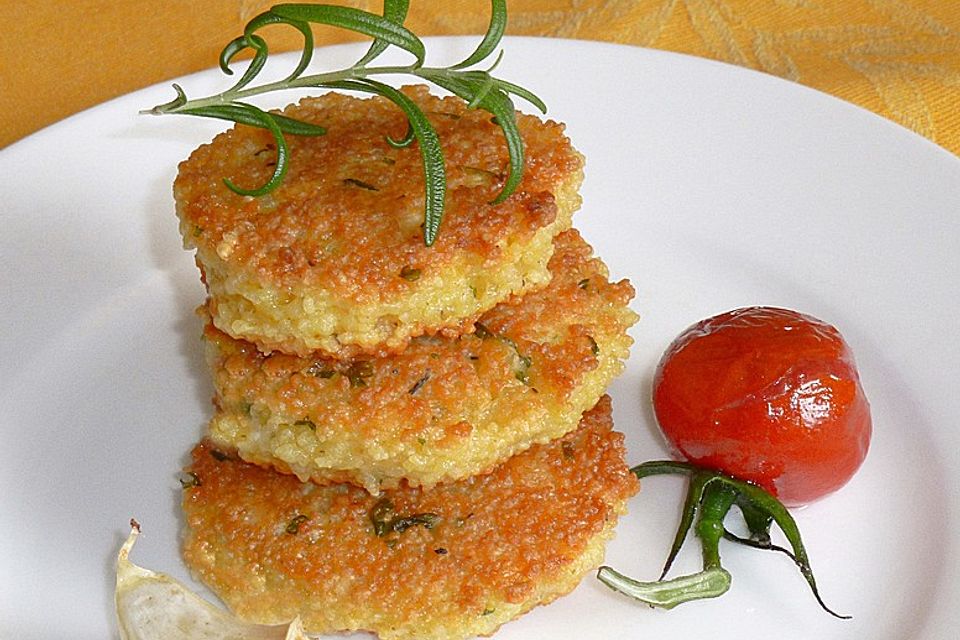 Couscous-Bratlinge mit Käse Couscous-Bratlinge mit Käse