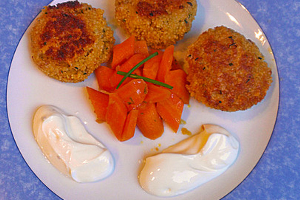 Couscous-Bratlinge mit Käse Couscous-Bratlinge mit Käse
