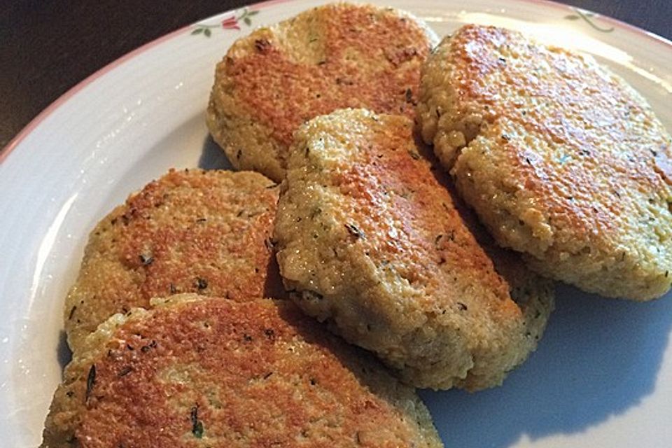 Couscous-Bratlinge mit Käse Couscous-Bratlinge mit Käse